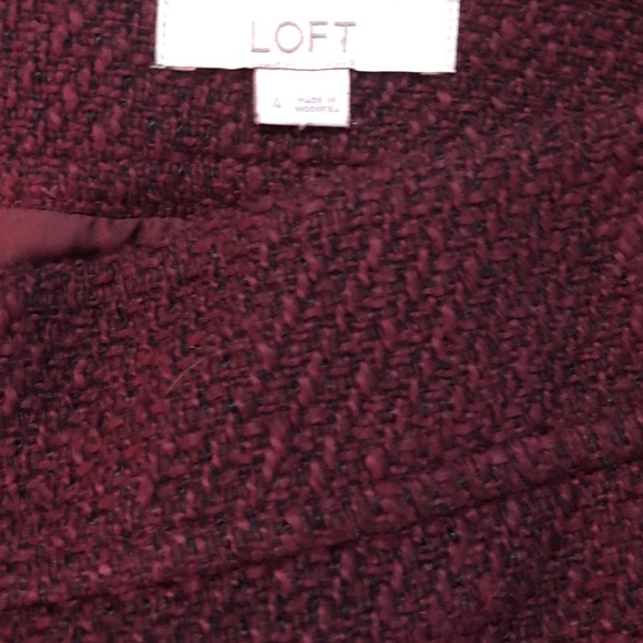 Loft short tweed wine colored skirt - Picture 2 of 2